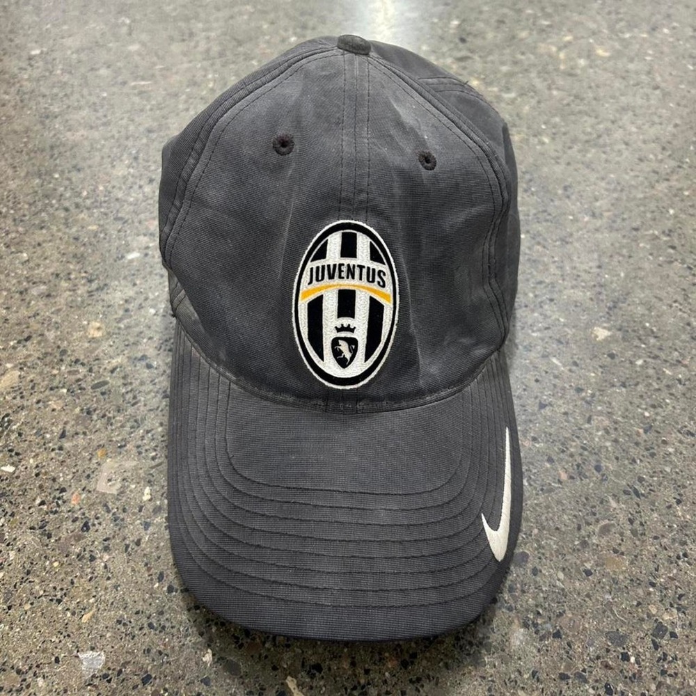 Vintage Nike Juventus Soccer Football Cap Adjustable Hat FIFA World Cup